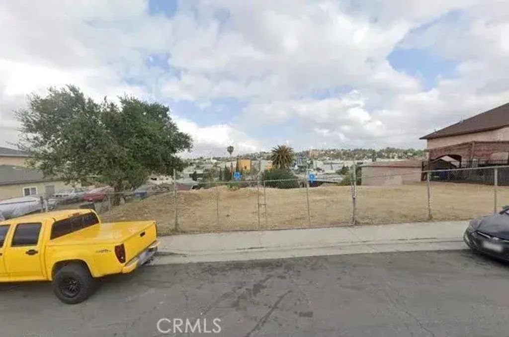 4257 Capistrano, East Los Angeles