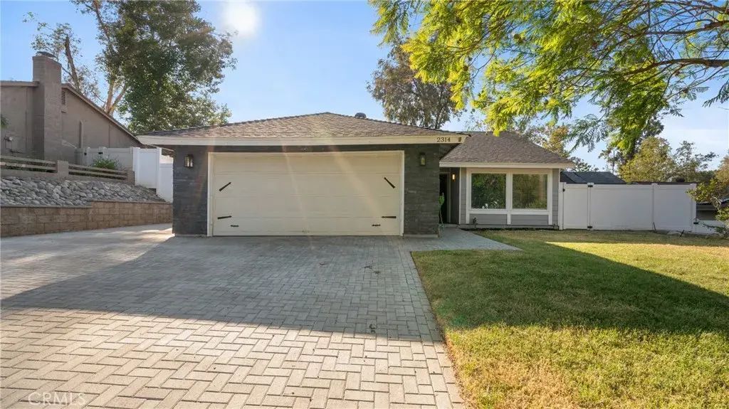 2314 Mcneil Cir, Corona