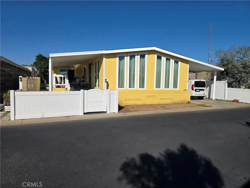 19009 S Laurel Park 248, Rancho Dominguez