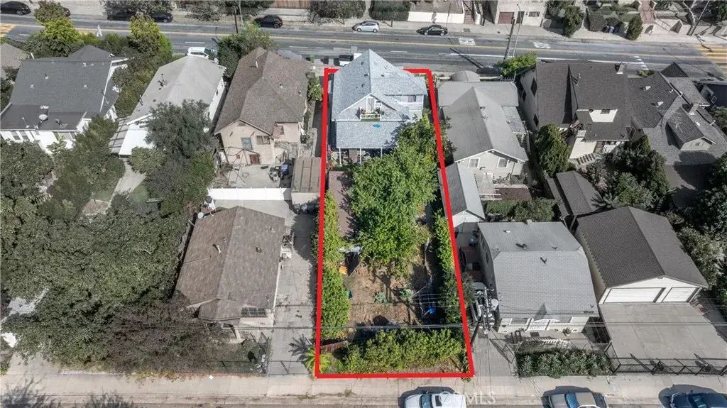 724 Solano Avenue, Los Angeles