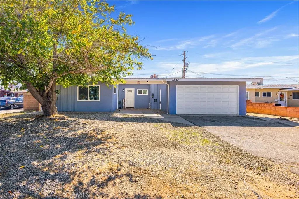 1004 W J14, Lancaster