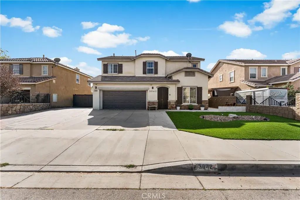3042 San Luis Drive, Lancaster