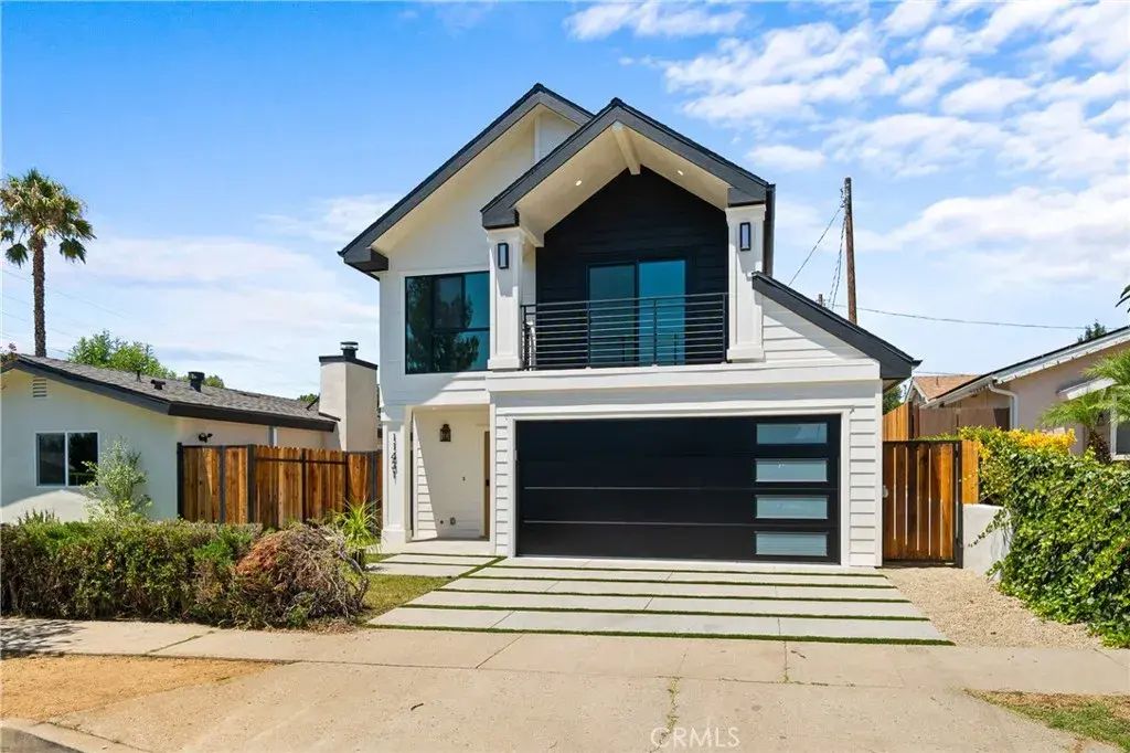 11431 De Celis Place North, Granada Hills