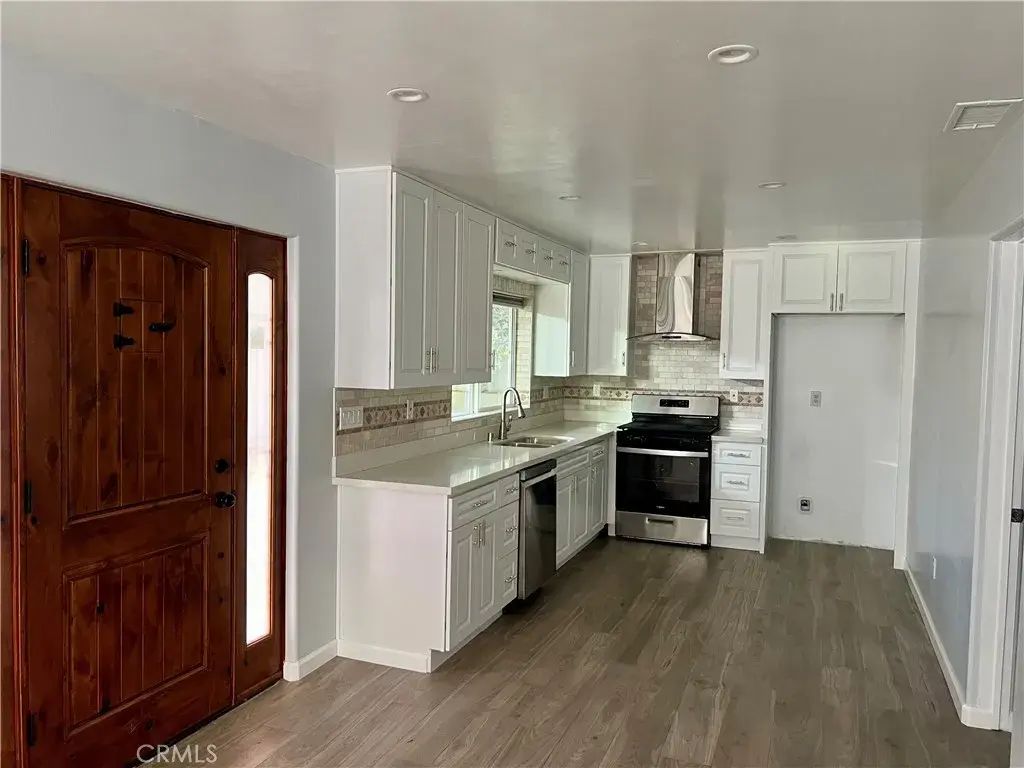 13745 Polk, Sylmar