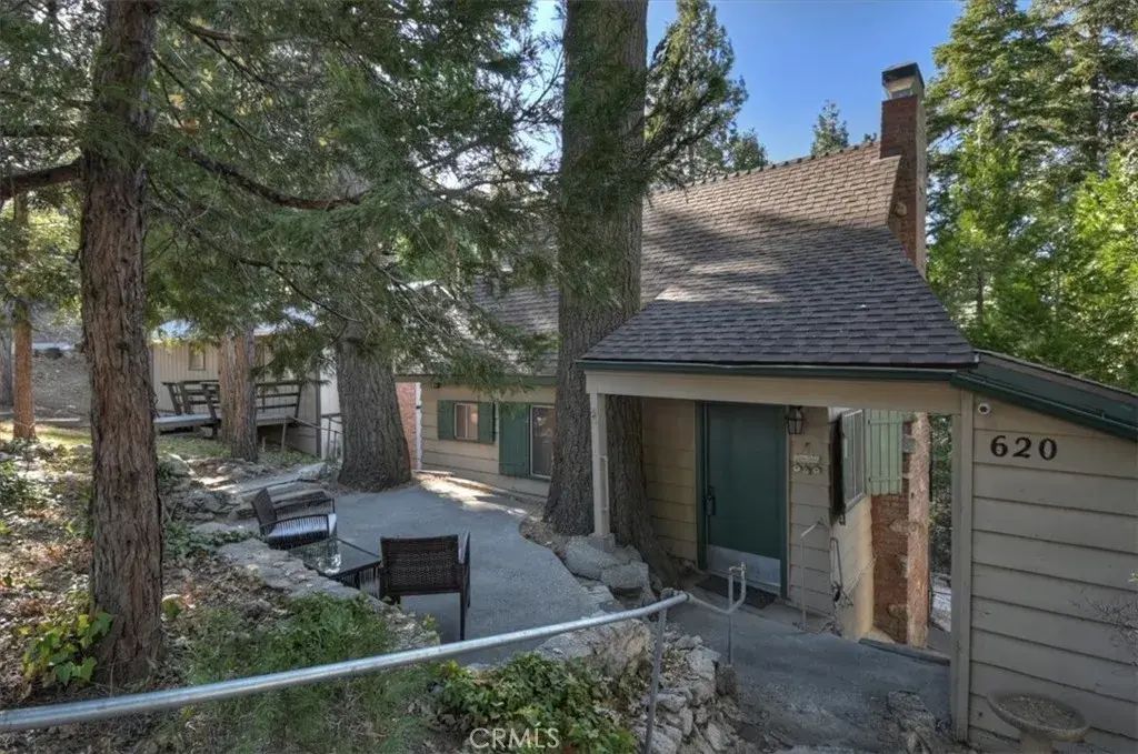 620 Cedar Lane, Twin Peaks
