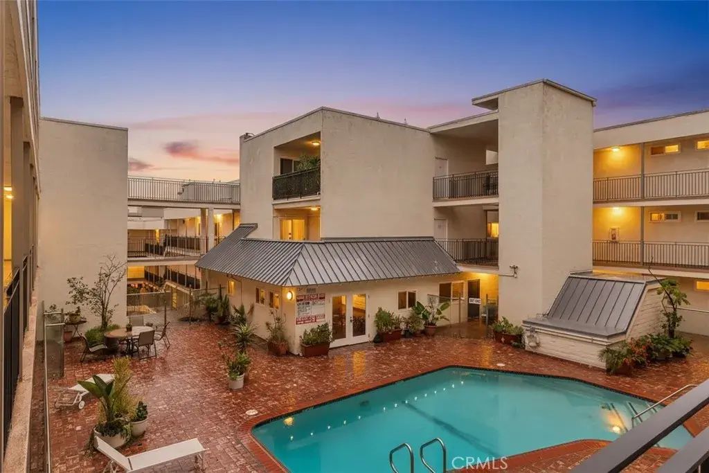 9005 Cynthia 317, West Hollywood