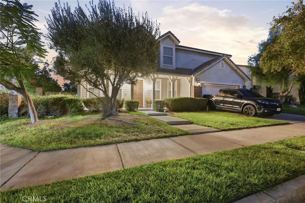 11124 Larkspur Court, Corona
