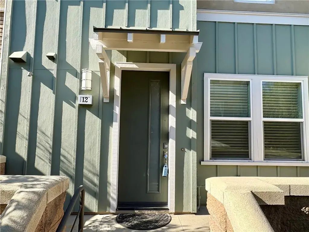 12 Empire, Aliso Viejo