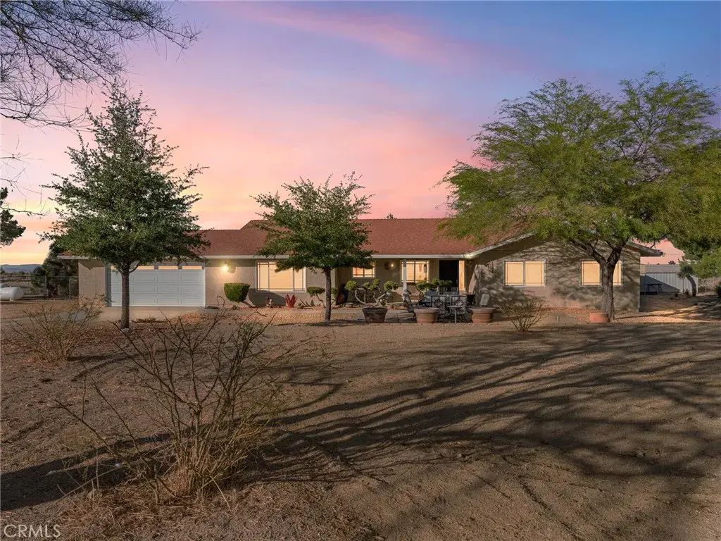 3996 Yucca Terrace, Phelan