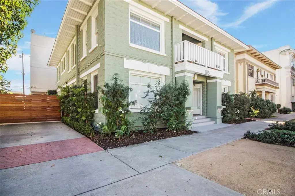 1322 3rd Street, Long Beach