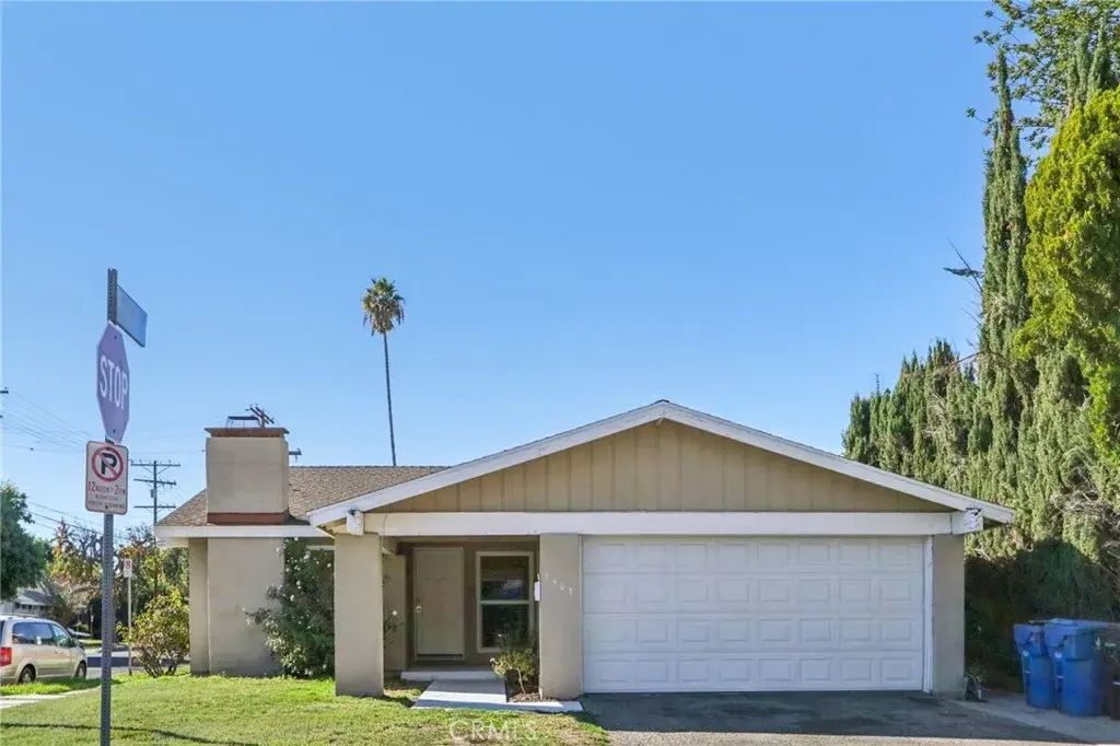 7401 Casaba Avenue, Winnetka