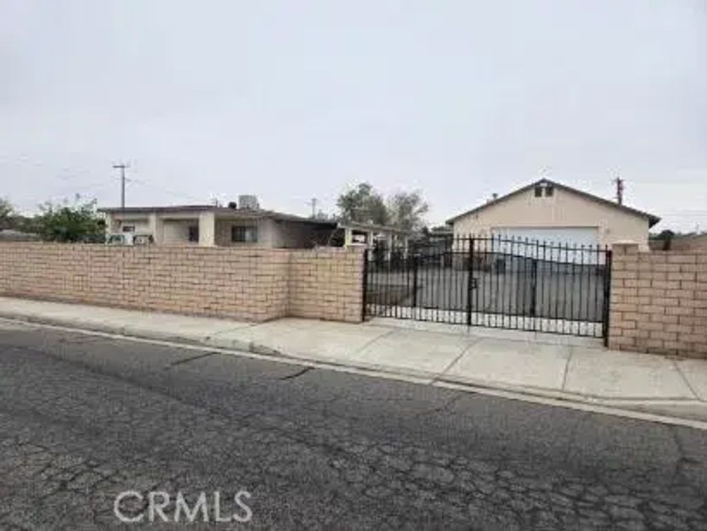 841 Armory, Barstow