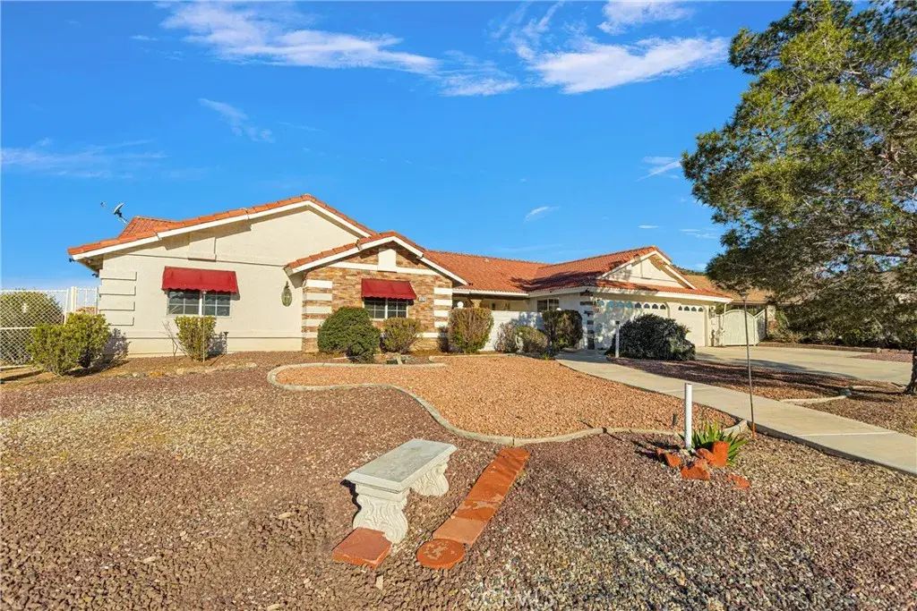16620 Iwa, Apple Valley