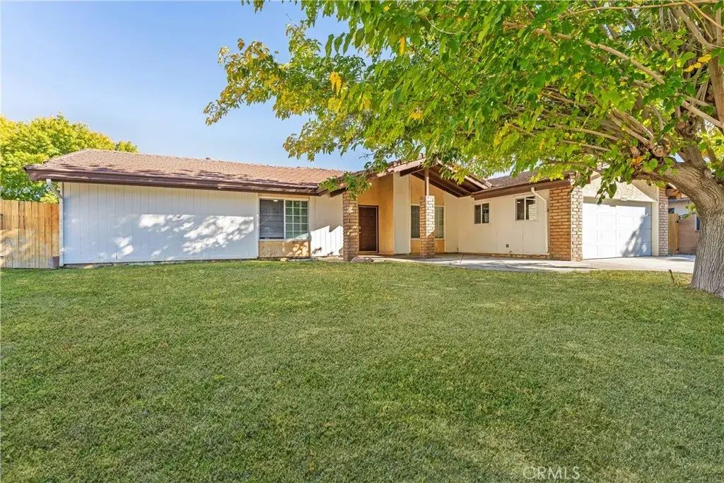 44170 Halcom, Lancaster