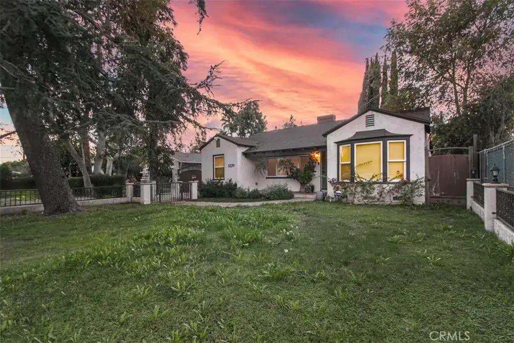 5229 Vantage, Valley Village