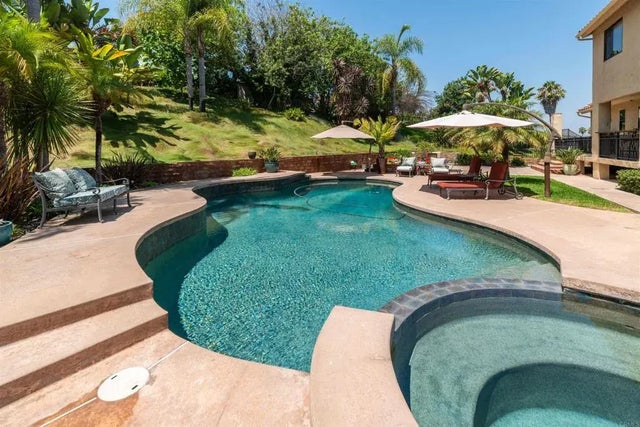 6541 Vispera Place, Carlsbad