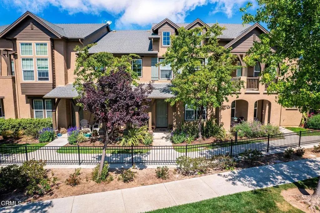 337 Feather River Place, Oxnard