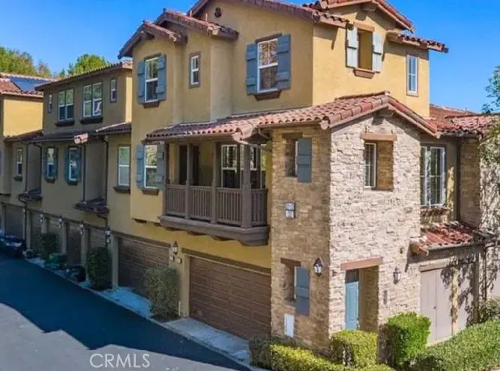 258 Coral Rose 268, Irvine