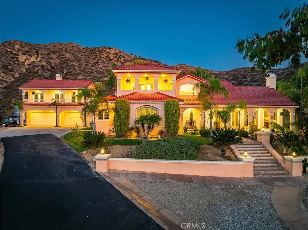 30040 San Francisquito Canyon, Saugus