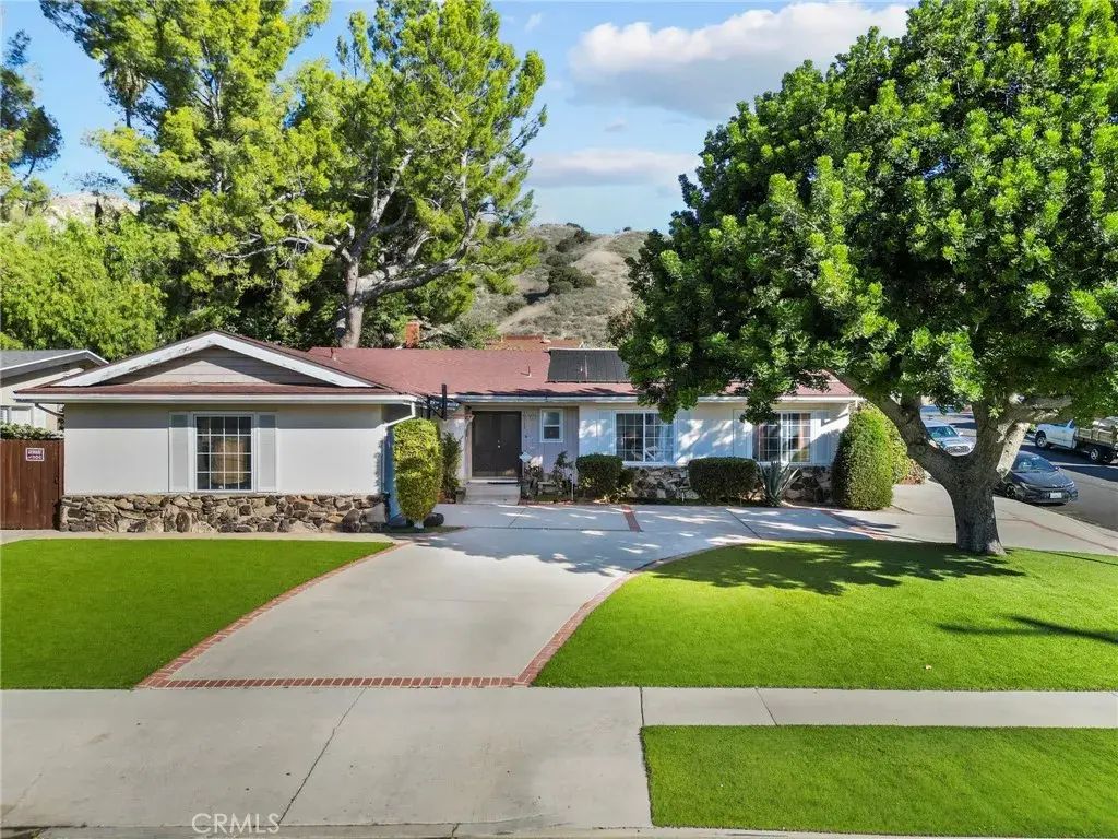 10533 Kurt Street, Lakeview Terrace
