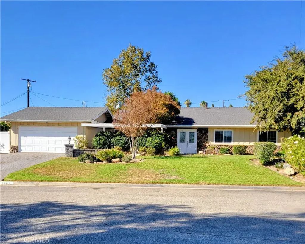 6881 Alviso, Jurupa Valley