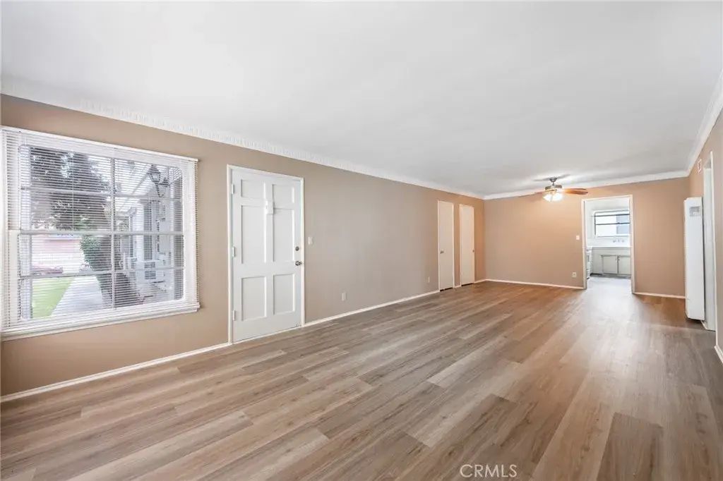 5319 Whitsett 3, Valley Village