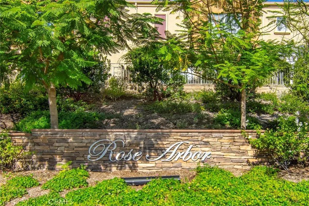 26925 Hillsborough 96, Valencia
