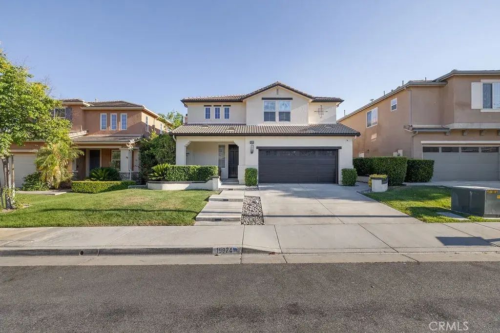 19924 Via Joyce Drive, Saugus