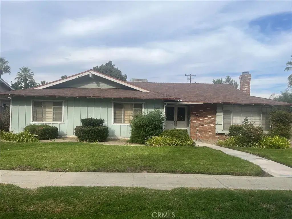 109 E Francis, Corona