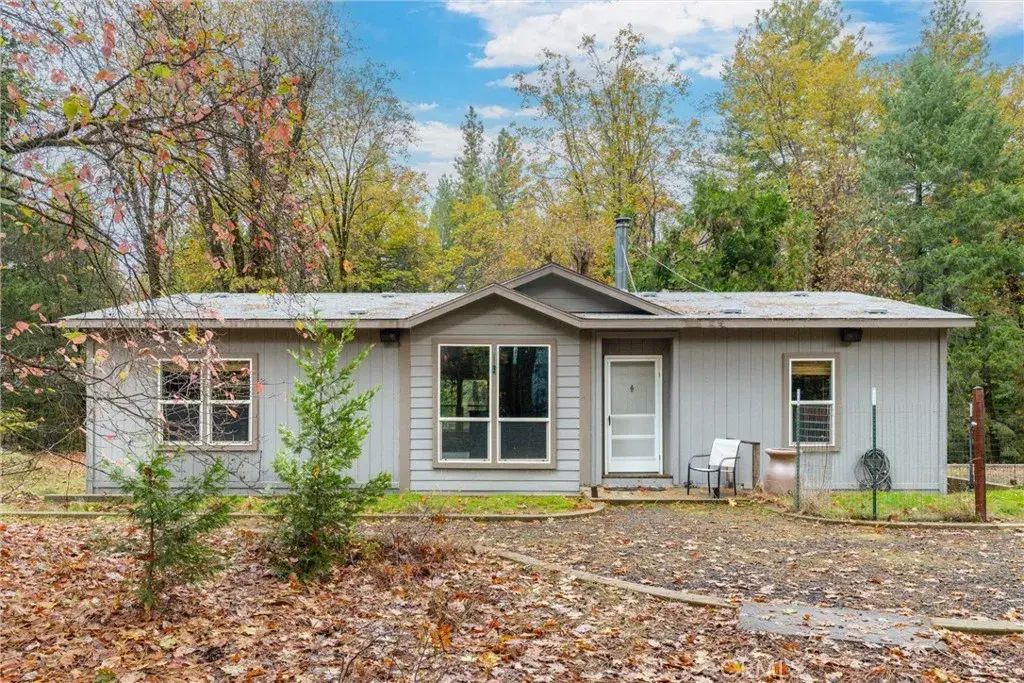 16376 Stage Road, Forest Ranch