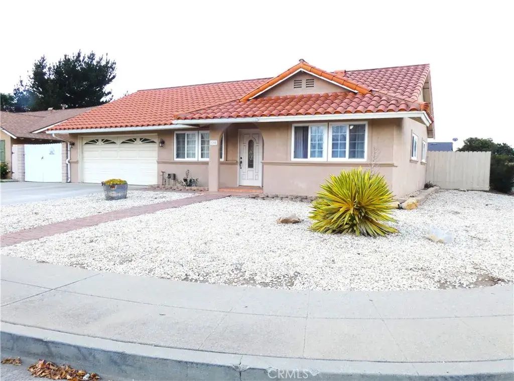 1205 E Sunset, Santa Maria