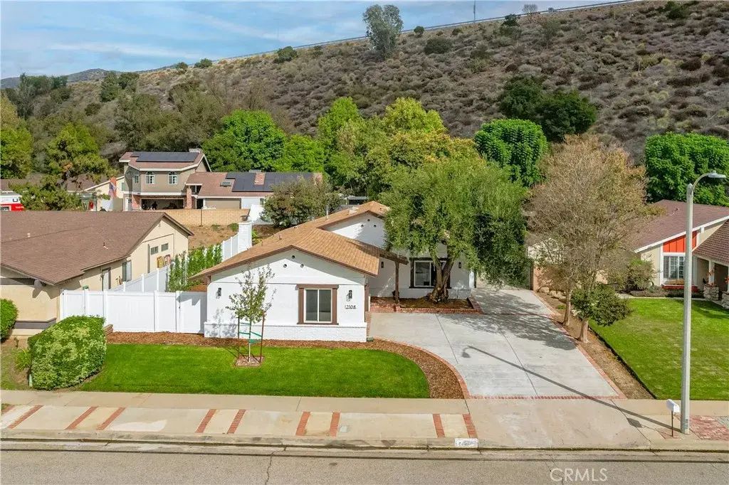 2108 Ardenwood, Simi Valley