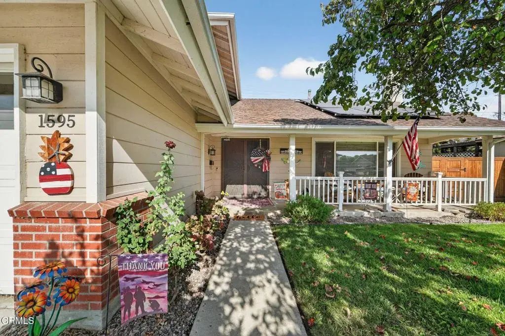 1595 Lyndhurst Avenue, Camarillo