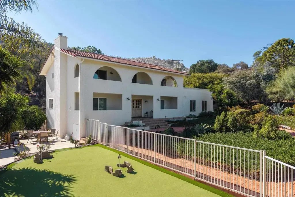 1530 Windsong Lane, Escondido