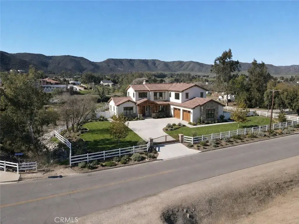 New Clay, Murrieta