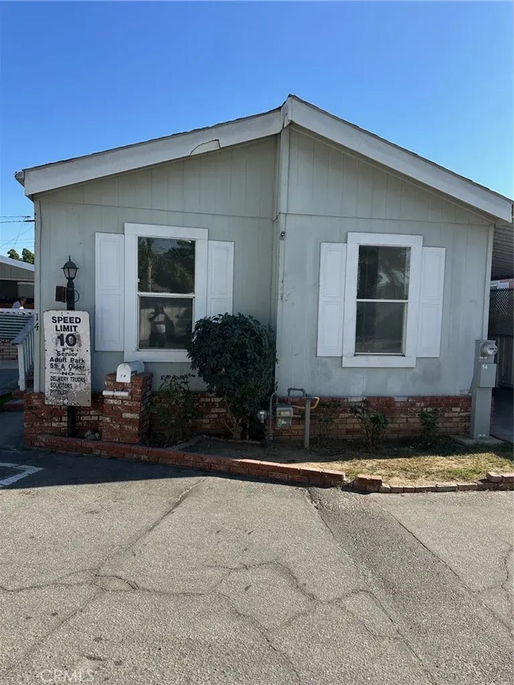 9861 Mission 14, Riverside