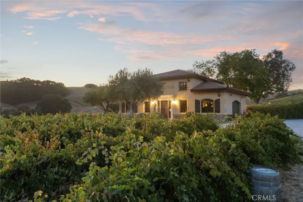 3000 Oakdale Rd., Paso Robles