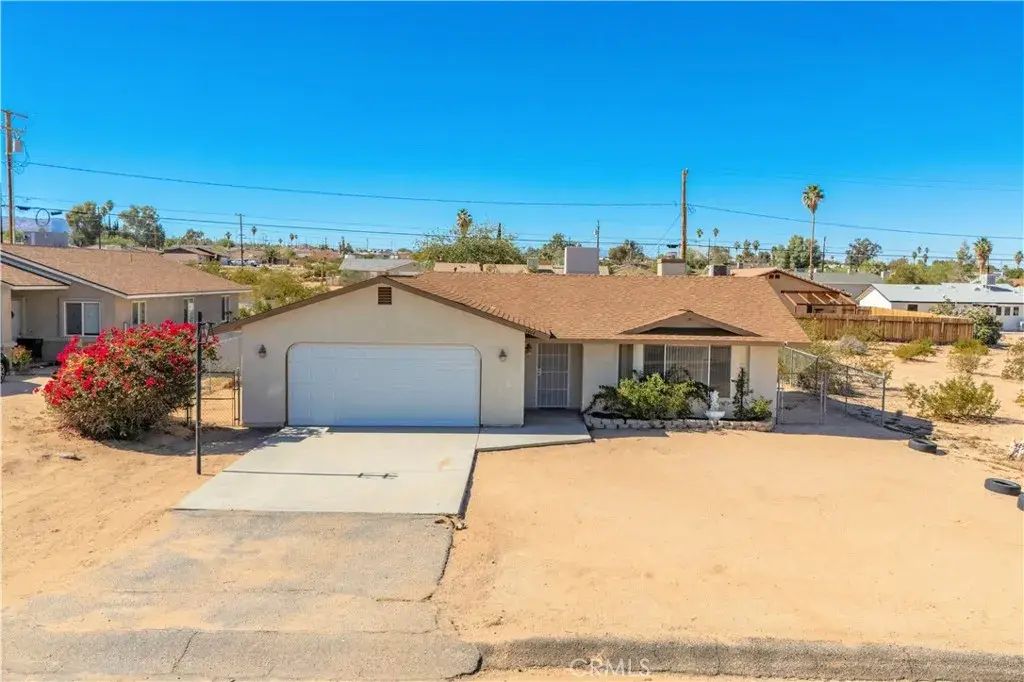 5464 Mariposa, 29 Palms