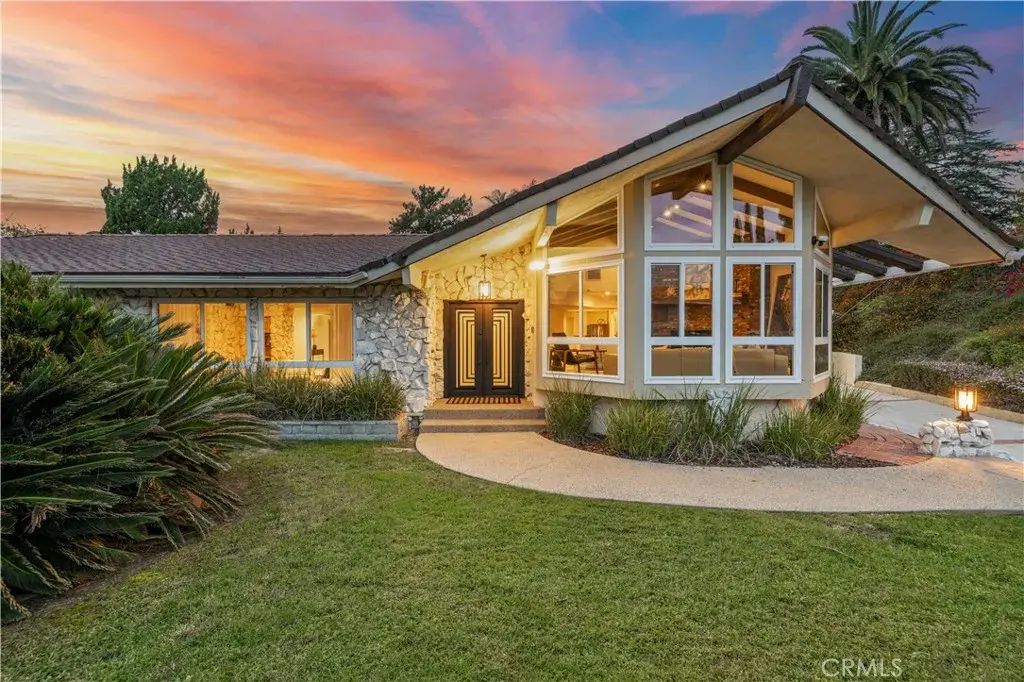 16711 Knollwood, Granada Hills