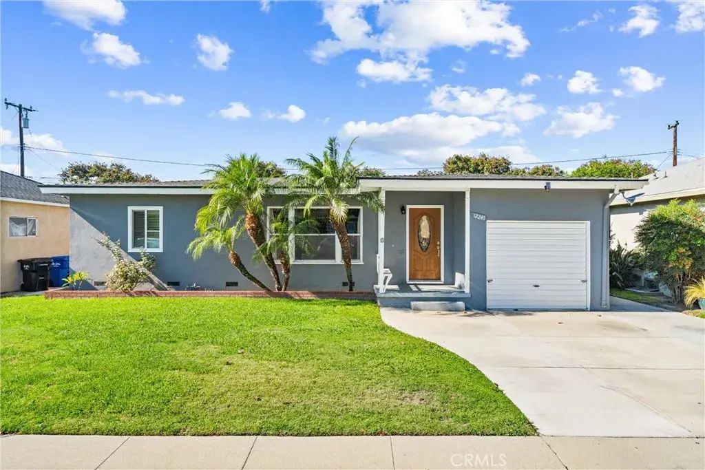 12247 Cornuta, Downey