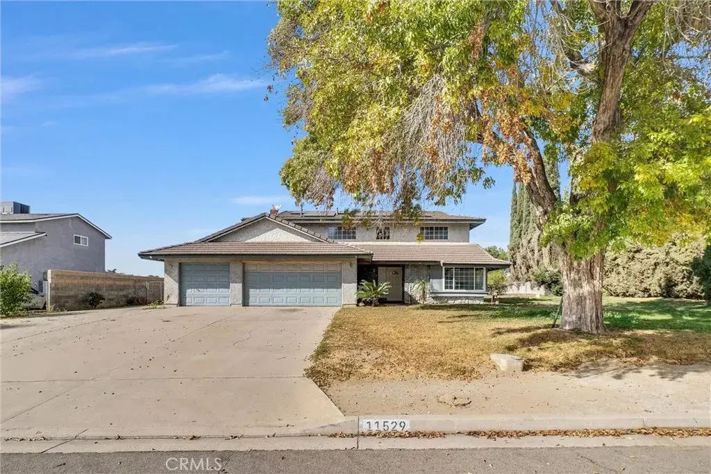 11529 Geyser, Jurupa Valley