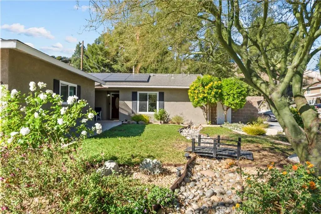 22003 Caceras, Saugus