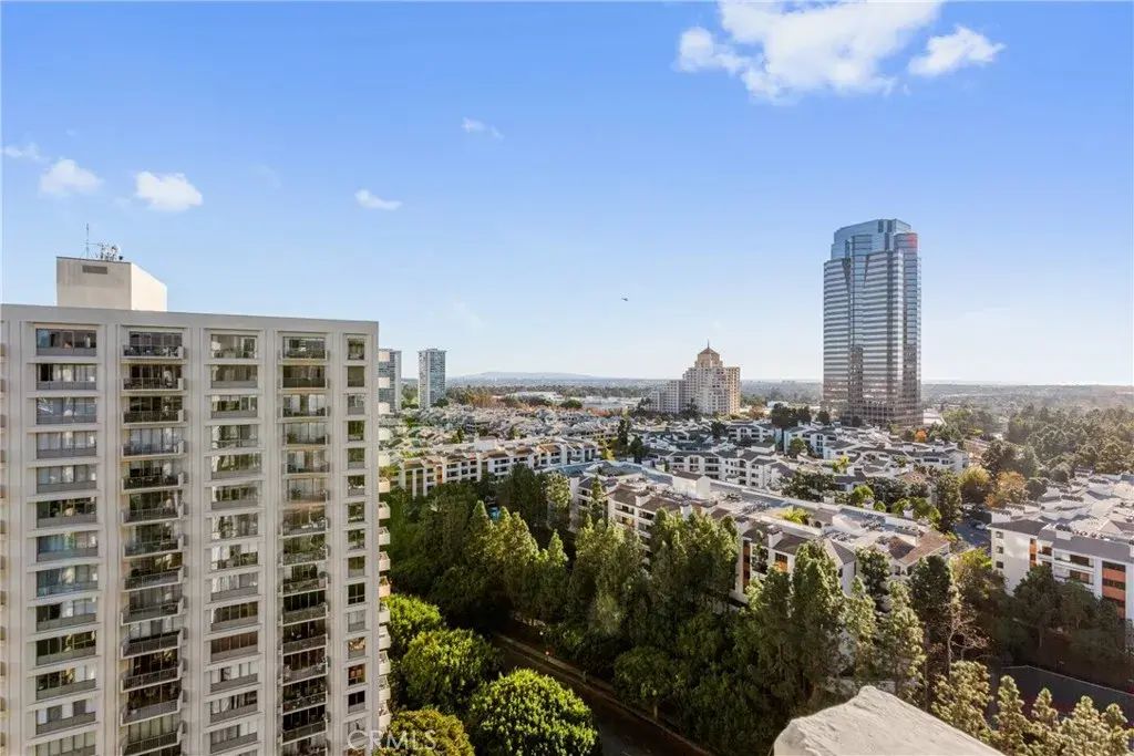 2160 Century Park East 1809, Los Angeles