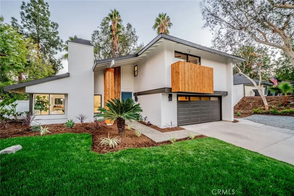 2202 Black Oak Place, Riverside