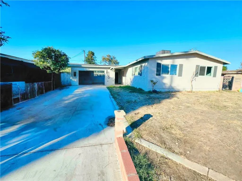 600 June Street, Rialto