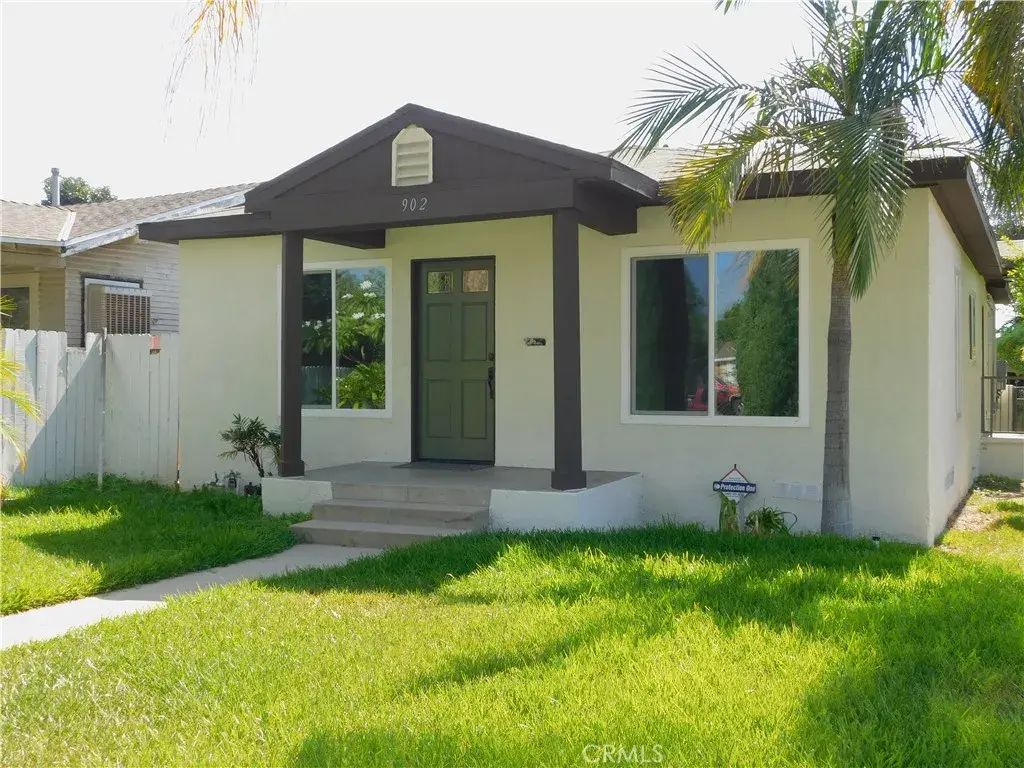 902 E 6th Street, Pomona
