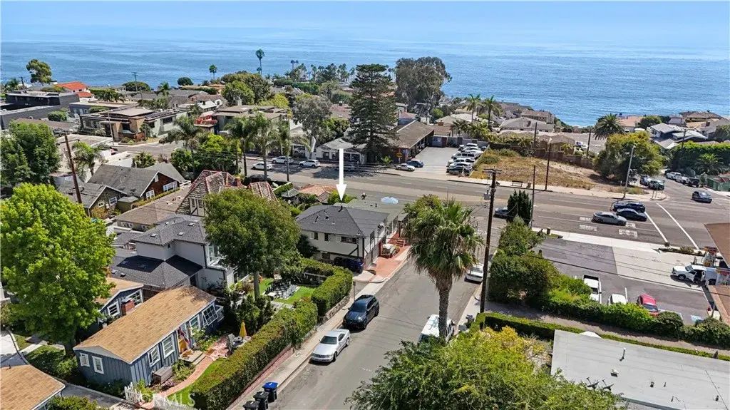 1290 N Coast Hwy B, Laguna Beach