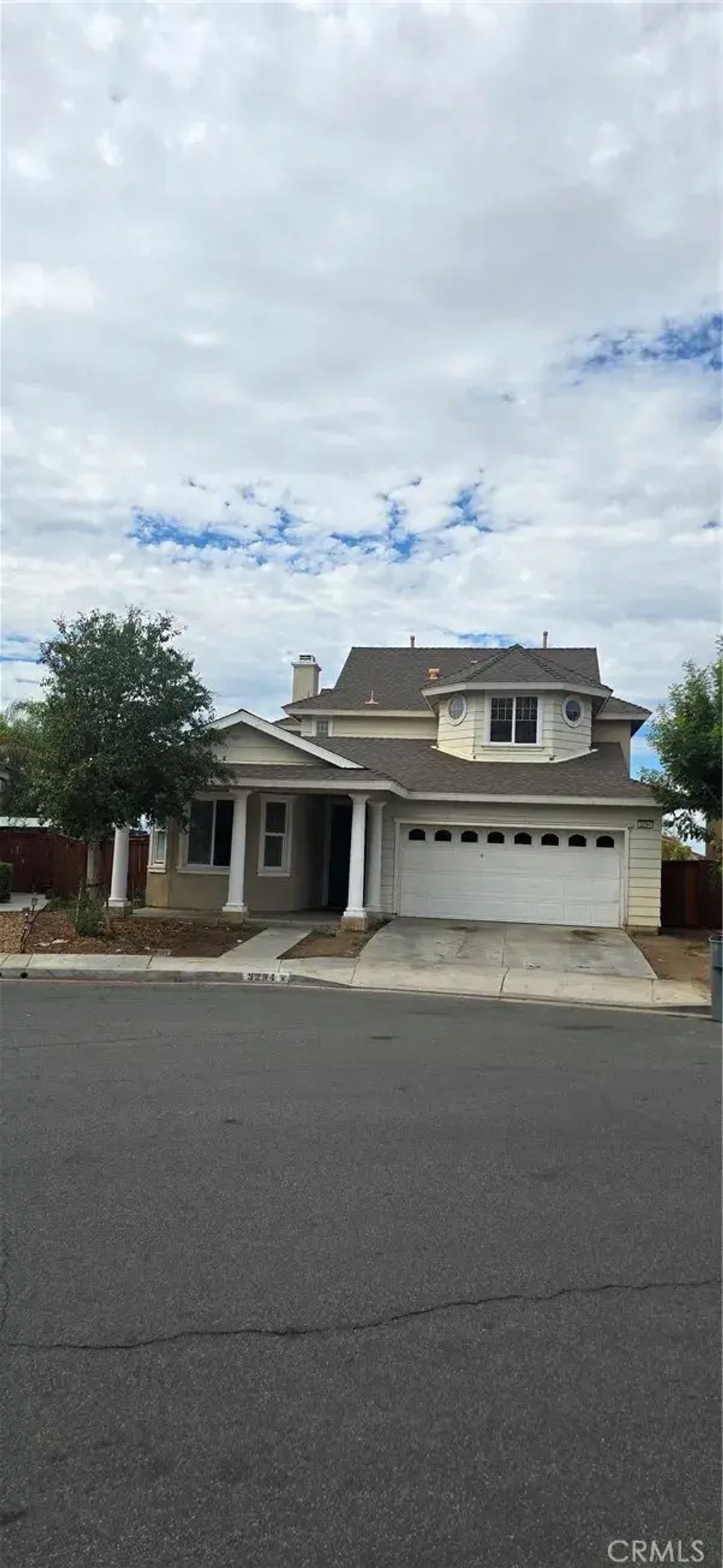 3294 Treehouse, Perris