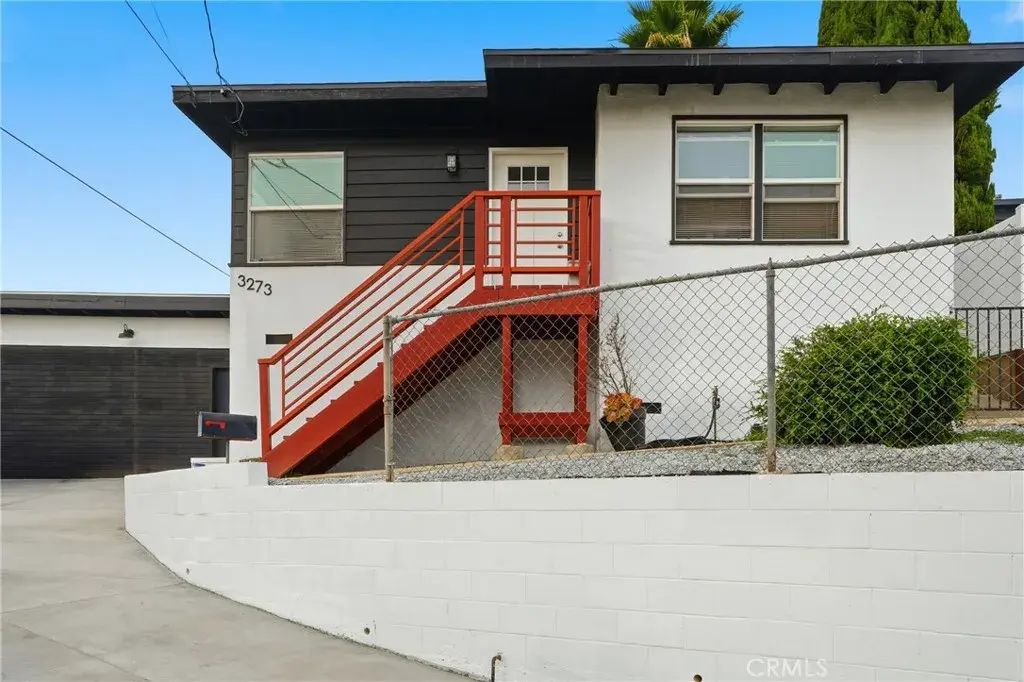 3273 Story St, Los Angeles