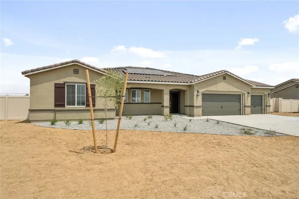 14829 Desert Lily Court, Apple Valley